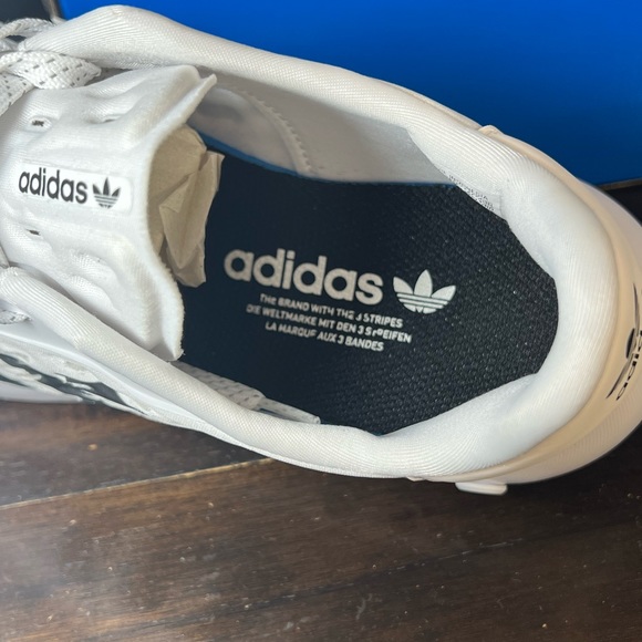 Adidas La Trainer III - Picture 6 of 8